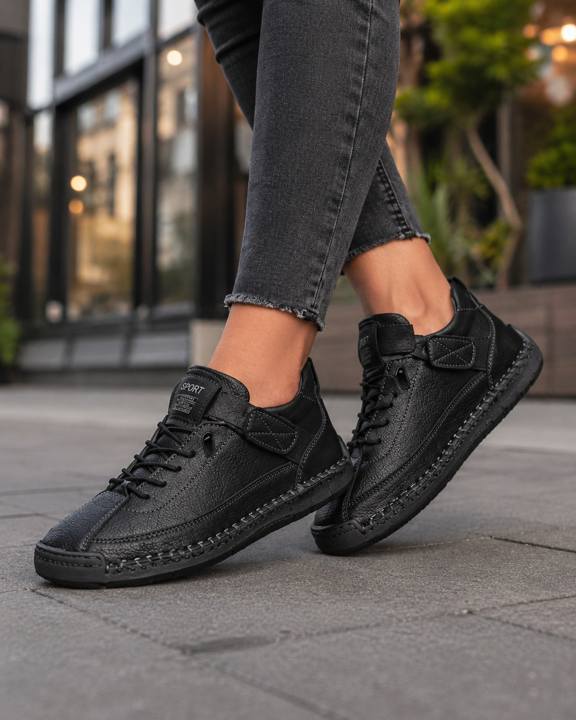 Aster Comfort Lace Sneakers