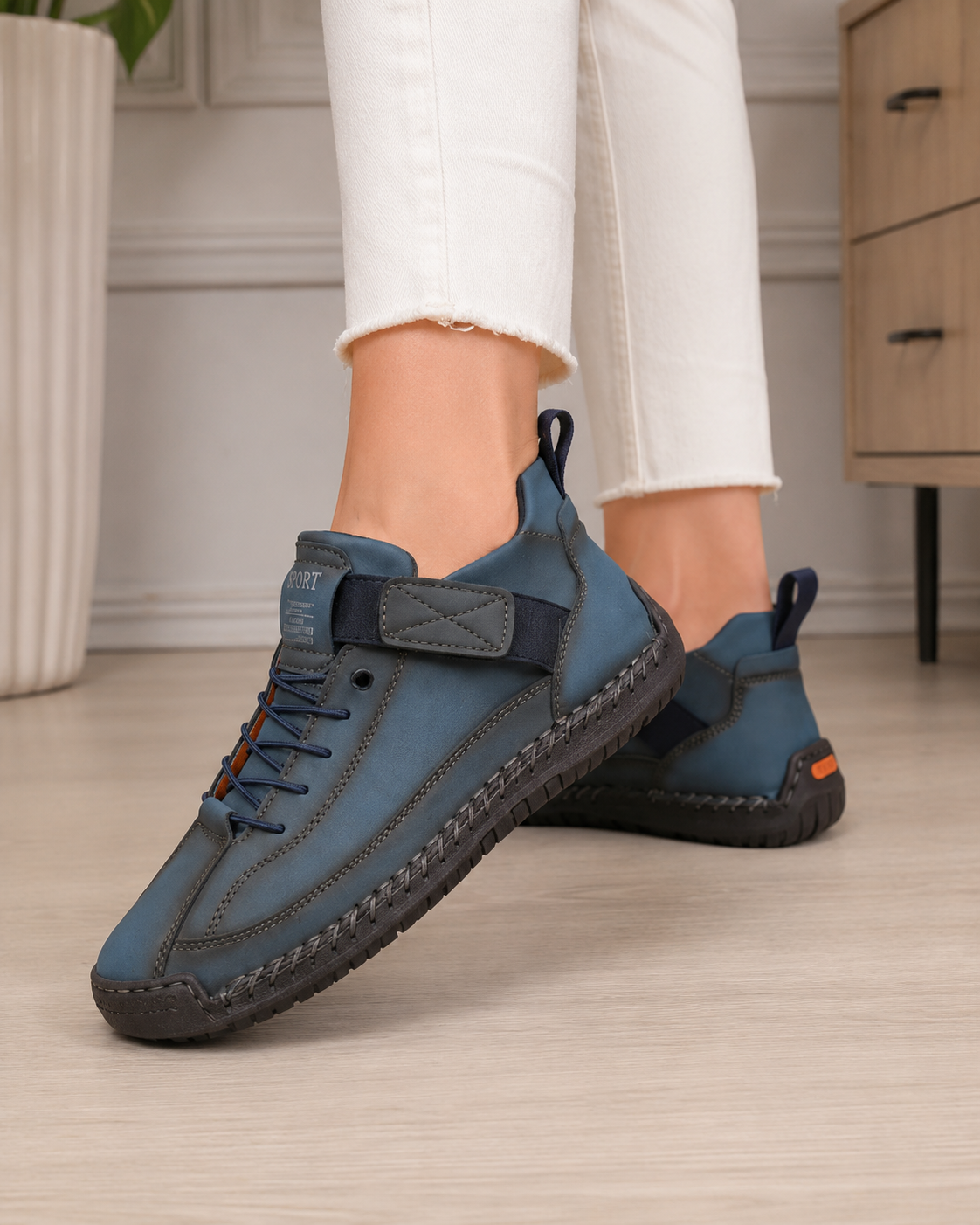 Aster Comfort Lace Sneakers